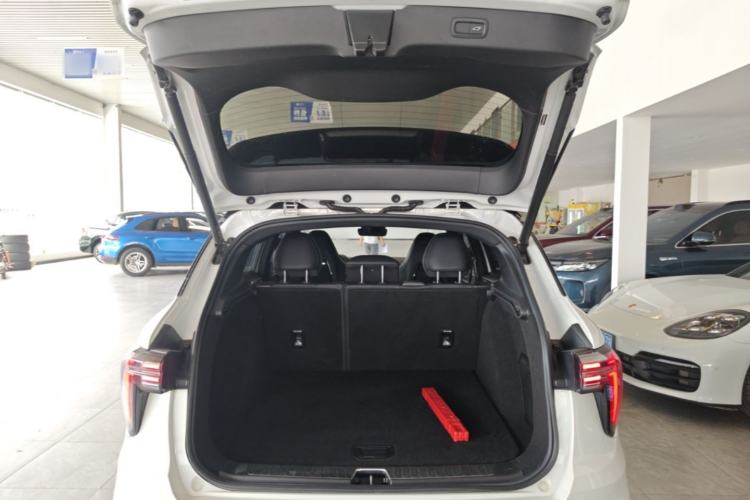 Used Lynk & Co 01 2023 1.5TD EM-F PM Trunk