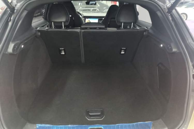 Used Lynk & Co 01 2023 1.5TD EM-F PM Trunk