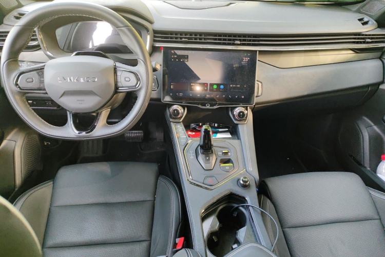 Used Lynk & Co 01 2024 2.0TD Four-Wheel Drive Dark Night Edition Center Console
