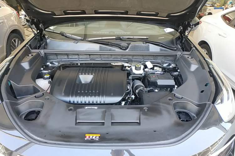 Used Lynk & Co 01 2024 2.0TD Two-Wheel Drive Global Pro Engine Bay