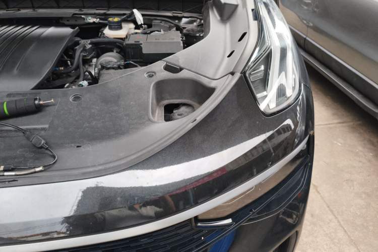 Used Lynk & Co 01 2024 2.0TD Two-Wheel-Drive Global Edition Engine Bay Left