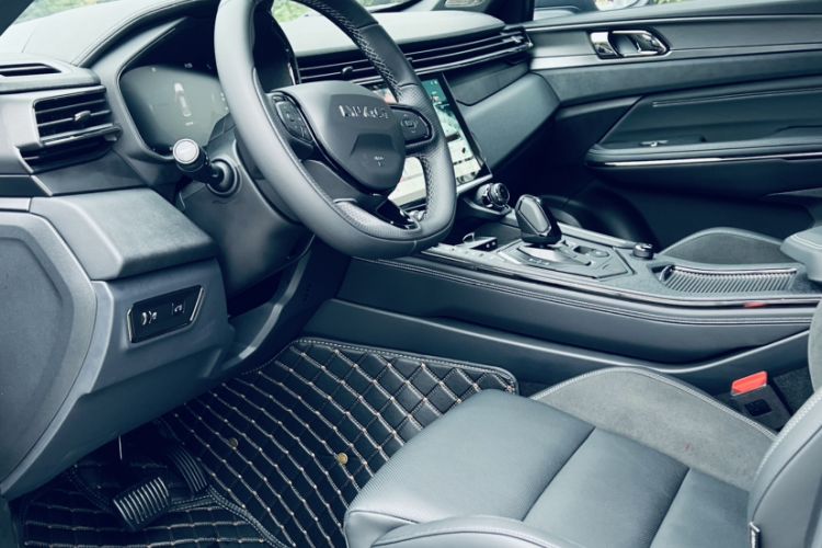 Used Lynk & Co 01 2024 2.0TD Four-Wheel Drive Dark Night Edition Interior 2