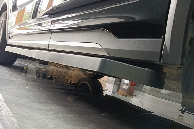 Used Lynk & Co 01 2024 2.0TD Two-Wheel-Drive Global Edition Left Side Sill