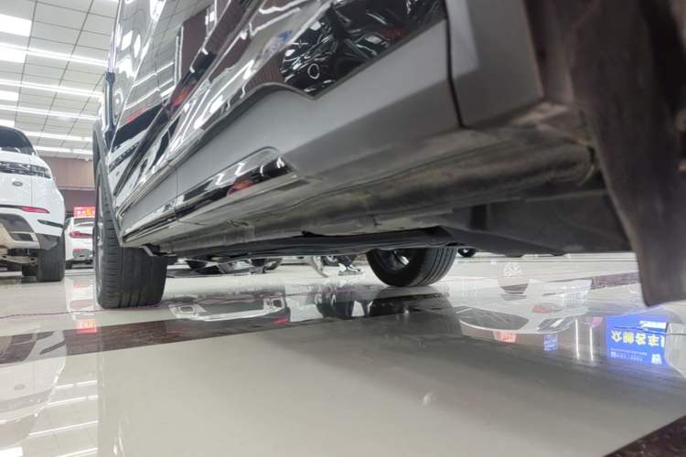Used Lynk & Co 01 2024 2.0TD Two-Wheel Drive Global Pro Left Side Sill