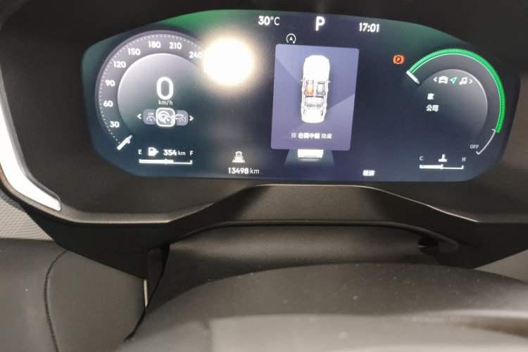 Used Lynk & Co 01 2024 2.0TD Two-Wheel-Drive Global Edition Odometer Close Up