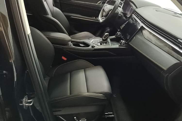Used Lynk & Co 01 2024 2.0TD Two-Wheel-Drive Global Edition Right Front Seat