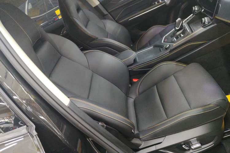 Used Lynk & Co 01 2024 2.0TD Two-Wheel Drive Global Pro Right Front Seat
