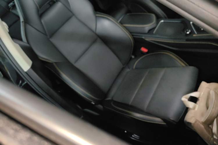Used Lynk & Co 01 2024 2.0TD Two-Wheel Drive Global Pro Right Front Seat