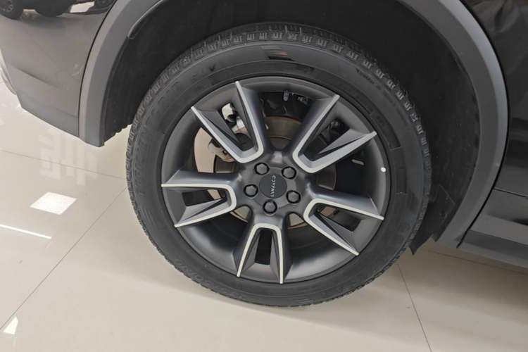 Used Lynk & Co 01 2024 2.0TD Two-Wheel Drive Global Pro Right Rear Wheel Hub