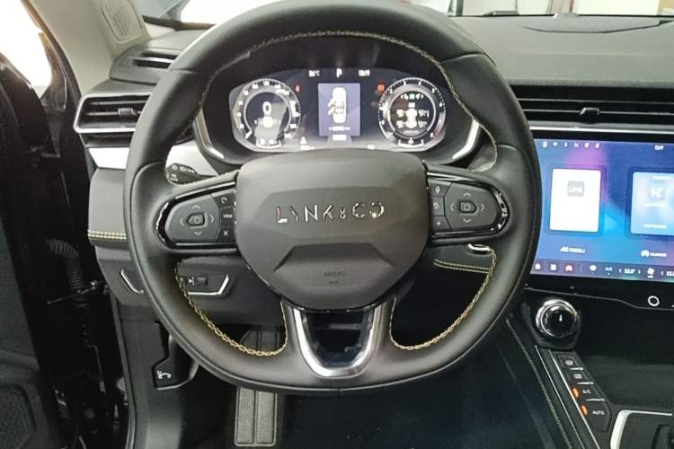 Used Lynk & Co 01 2024 2.0TD Two-Wheel-Drive Global Edition Steering Wheel
