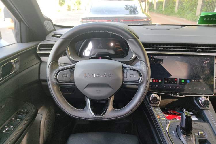 Used Lynk & Co 01 2024 2.0TD Four-Wheel Drive Dark Night Edition Steering Wheel
