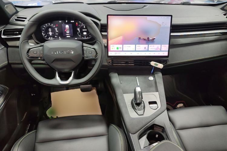 Used Lynk & Co 01 2024 2.0TD Two-Wheel-Drive Global Edition Center Console
