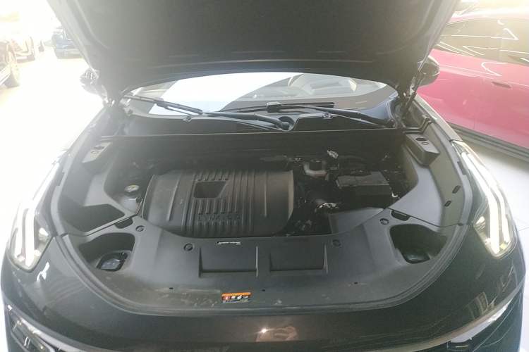 Used Lynk & Co 01 2024 2.0TD Two-Wheel Drive Global Pro Engine Bay