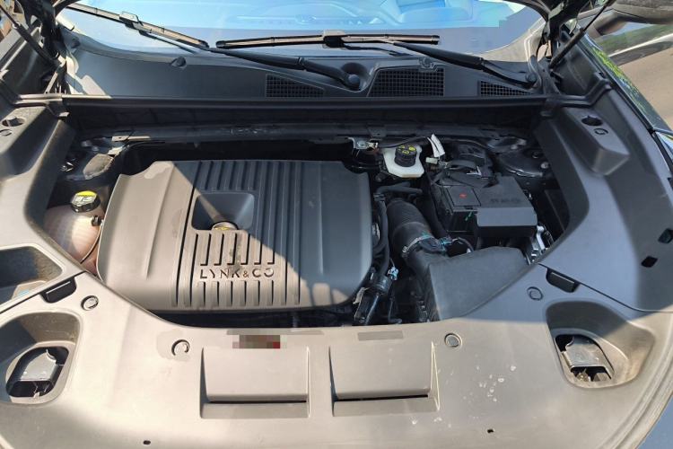 Used Lynk & Co 01 2024 2.0TD Two-Wheel Drive Global Pro Engine Bay