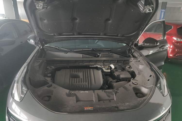 Used Lynk & Co 01 2024 2.0TD Two-Wheel-Drive Global Edition Engine Bay