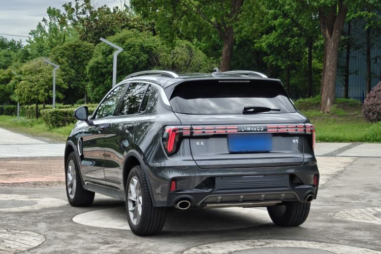 Used Lynk & Co 01 2024 2.0TD Two-Wheel-Drive Global Edition Exterior 3