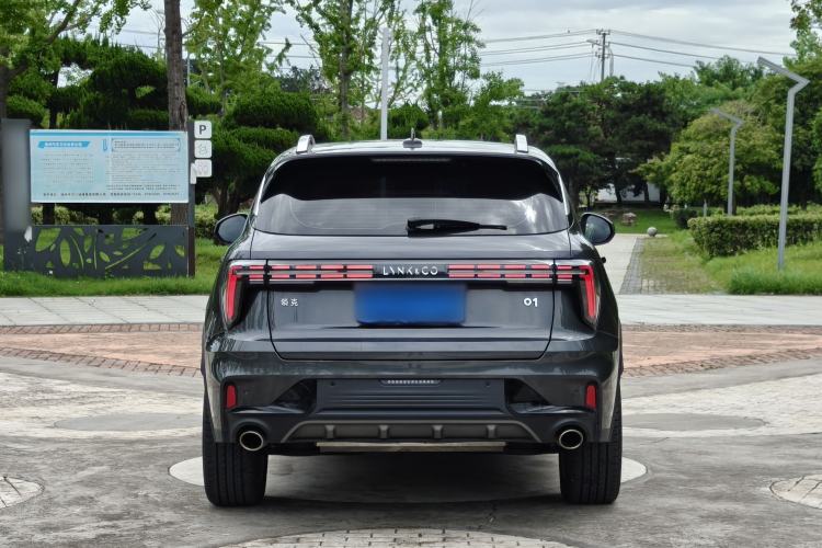 Used Lynk & Co 01 2024 2.0TD Two-Wheel-Drive Global Edition Exterior 4