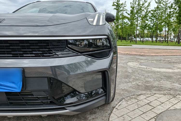 Used Lynk & Co 01 2024 2.0TD Two-Wheel-Drive Global Edition Exterior 6