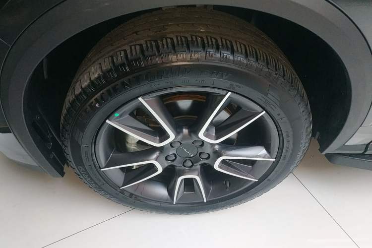 Used Lynk & Co 01 2024 2.0TD Two-Wheel Drive Global Pro Exterior 7