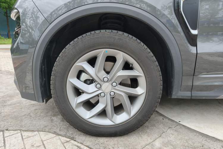 Used Lynk & Co 01 2024 2.0TD Two-Wheel-Drive Global Edition Exterior 7
