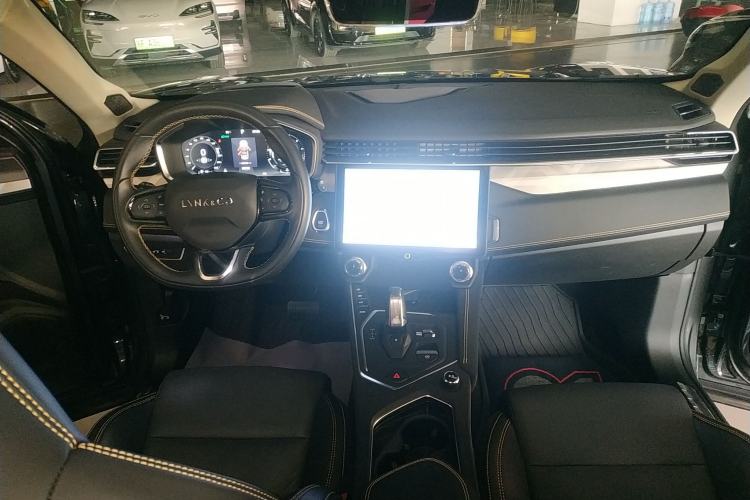Used Lynk & Co 01 2024 2.0TD Two-Wheel Drive Global Pro Interior 2