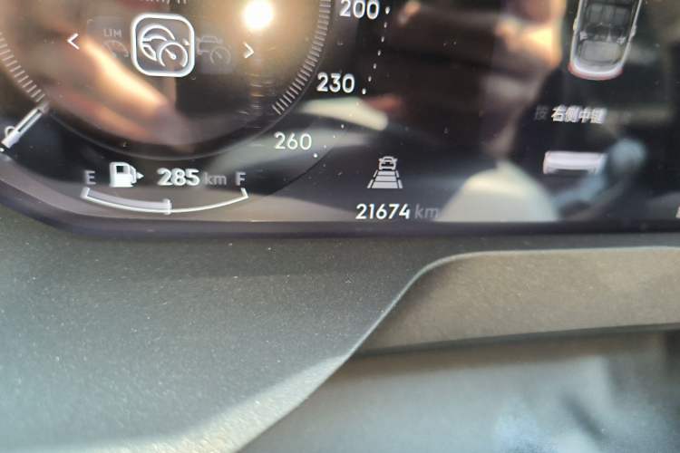 Used Lynk & Co 01 2024 2.0TD Two-Wheel Drive Global Pro Odometer Close Up