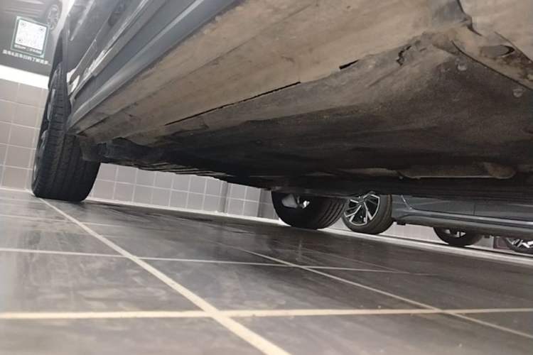 Used Lynk & Co 01 2024 2.0TD Two-Wheel Drive Global Pro Right Side Sill