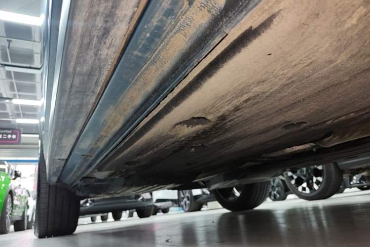 Used Lynk & Co 01 2024 2.0TD Two-Wheel-Drive Global Edition Right Side Sill