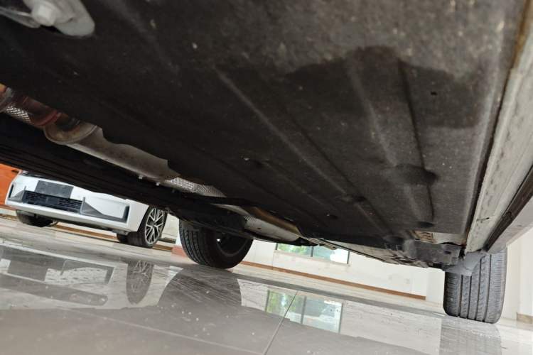Used Lynk & Co 01 2024 2.0TD Two-Wheel Drive Global Pro Chassis Front Left