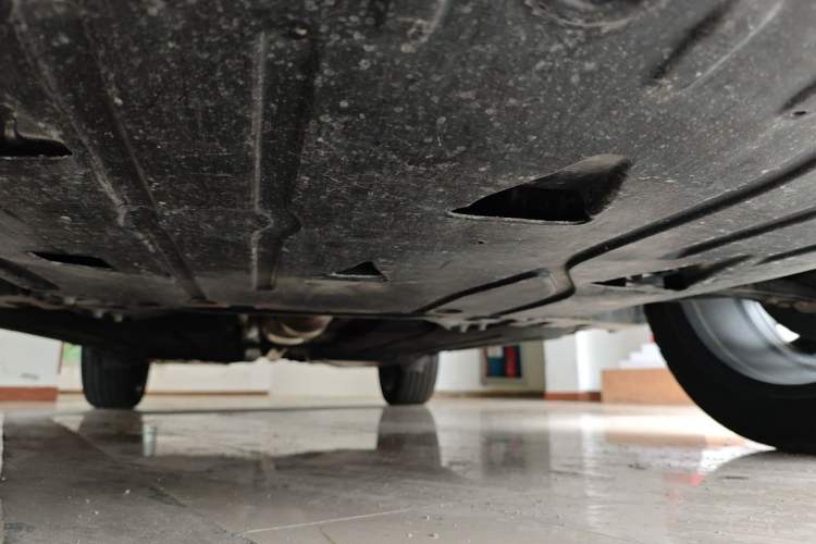Used Lynk & Co 01 2024 2.0TD Two-Wheel Drive Global Pro Chassis Front
