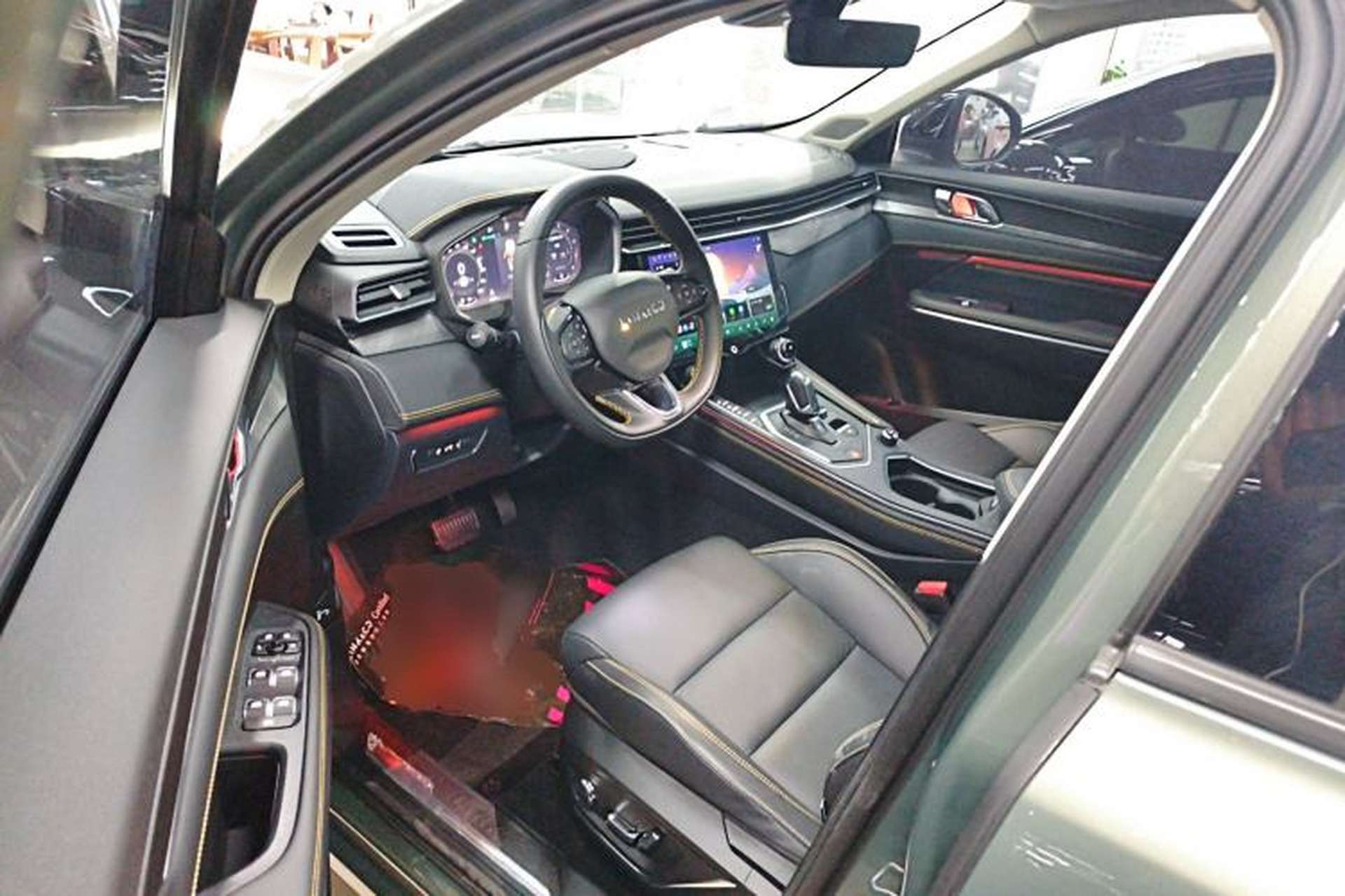Used Lynk & Co 01 2024 2.0TD Two-Wheel Drive Global Pro Interior 3