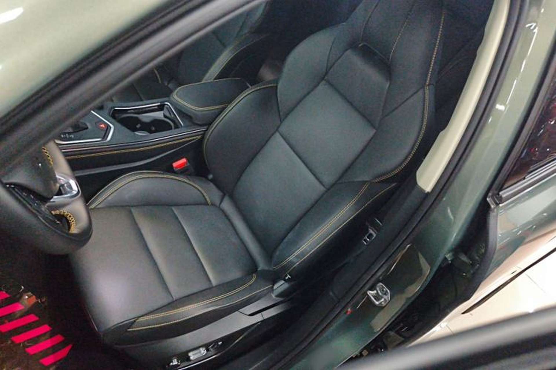 Used Lynk & Co 01 2024 2.0TD Two-Wheel Drive Global Pro Left Front Seat