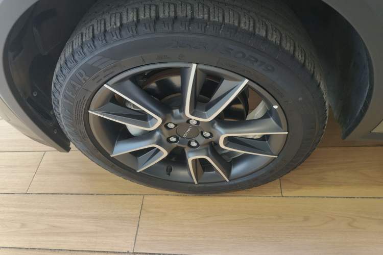 Used Lynk & Co 01 2024 2.0TD Two-Wheel Drive Global Pro Left Front Wheel Hub