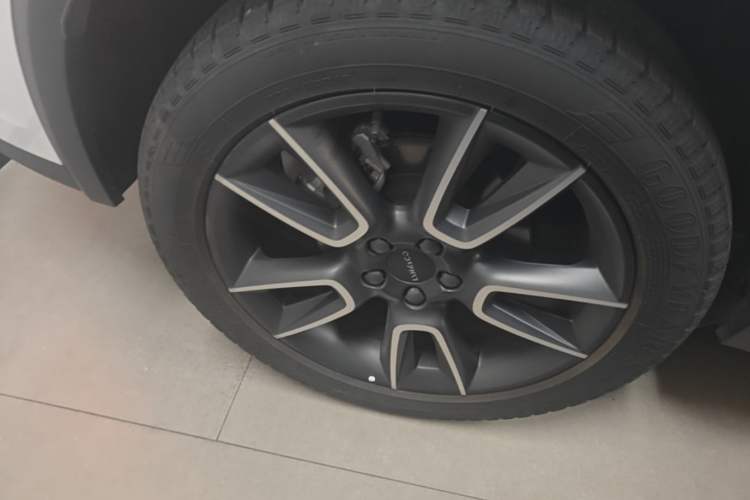 Used Lynk & Co 01 2024 2.0TD Two-Wheel Drive Global Pro Exterior 5