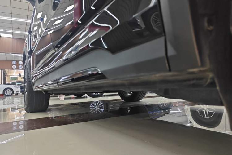 Used Lynk & Co 01 2024 2.0TD Two-Wheel Drive Global Pro Left Side Sill