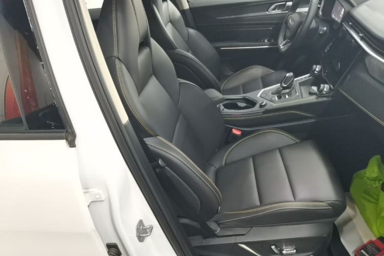 Used Lynk & Co 01 2024 2.0TD Two-Wheel-Drive Global Edition Right Front Seat