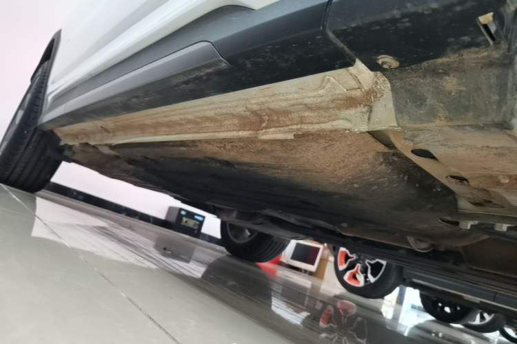 Used Lynk & Co 01 2024 2.0TD Two-Wheel-Drive Global Edition Right Side Sill