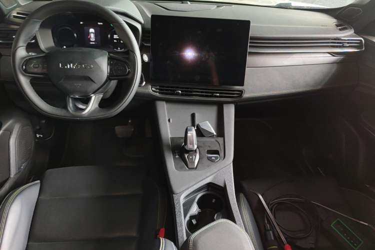Used Lynk & Co 01 2025 2.0TD Two-Wheel Drive Refreshed Pro Version Center Console