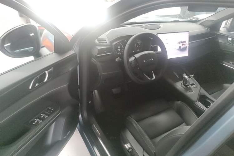 Used Lynk & Co 01 2025 2.0TD Two-Wheel Drive Refreshed Pro Version Driver Seat