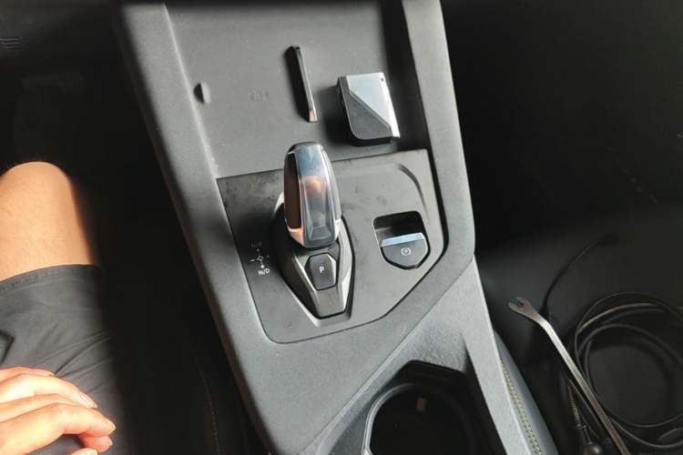 Used Lynk & Co 01 2025 2.0TD Two-Wheel Drive Refreshed Pro Version Gear Lever