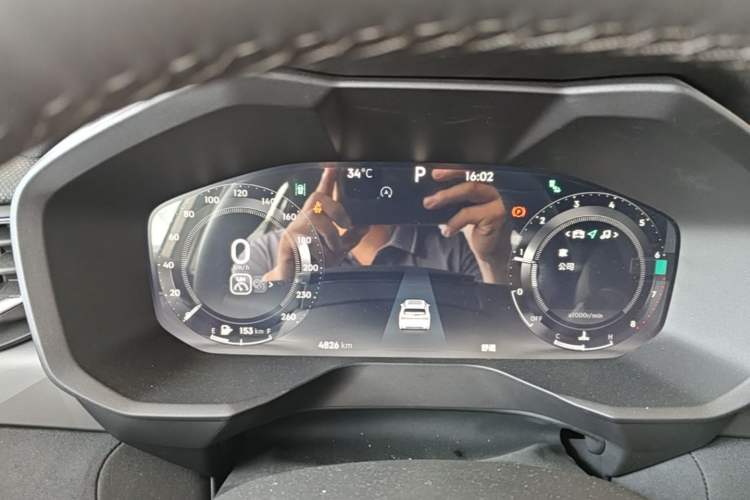 Used Lynk & Co 01 2025 2.0TD Two-Wheel Drive Refreshed Pro Version Instrument Cluster