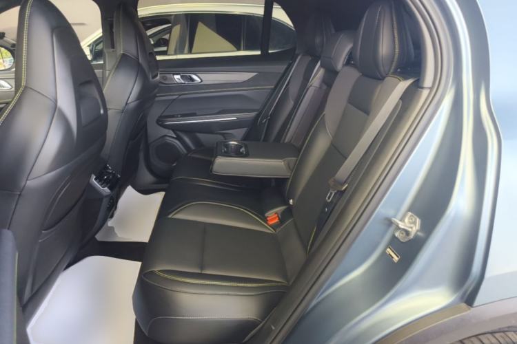 Used Lynk & Co 01 2025 2.0TD Two-Wheel Drive Refreshed Pro Version Left Rear Seat