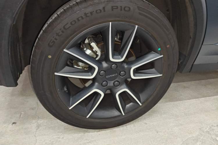 Used Lynk & Co 01 2025 2.0TD Two-Wheel Drive Refreshed Pro Version Right Rear Wheel Hub