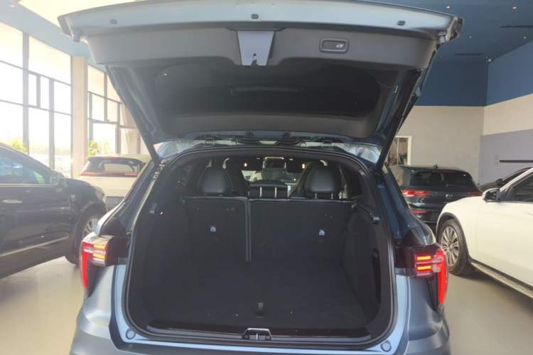 Used Lynk & Co 01 2025 2.0TD Two-Wheel Drive Refreshed Pro Version Trunk