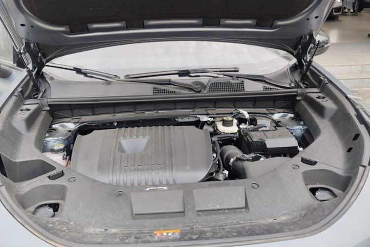 Used Lynk & Co 01 2025 2.0TD Two-Wheel Drive Refreshed Pro Version Engine Bay