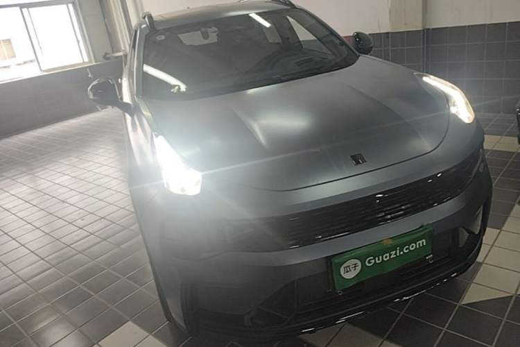 Used Lynk & Co 01 2025 2.0TD Two-Wheel Drive Refreshed Pro Version Front Right 45 Deg