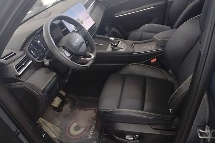 Used Lynk & Co 01 2025 2.0TD Two-Wheel Drive Refreshed Pro Version Left Front Seat