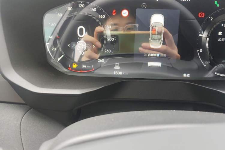 Used Lynk & Co 01 2025 2.0TD Two-Wheel Drive Refreshed Pro Version Odometer Close Up