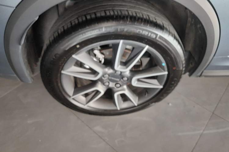 Used Lynk & Co 01 2025 2.0TD Two-Wheel Drive Refreshed Pro Version Right Rear Wheel Hub