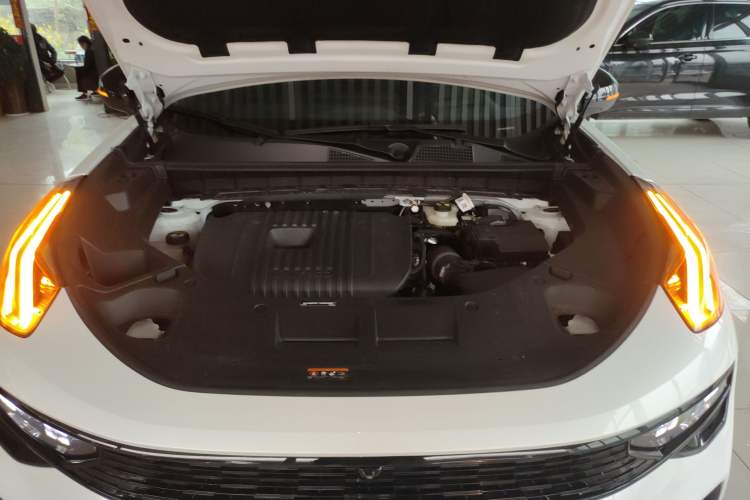 Used Lynk & Co 01 2025 2.0TD Two-Wheel Drive Refreshed Pro Version Engine Bay